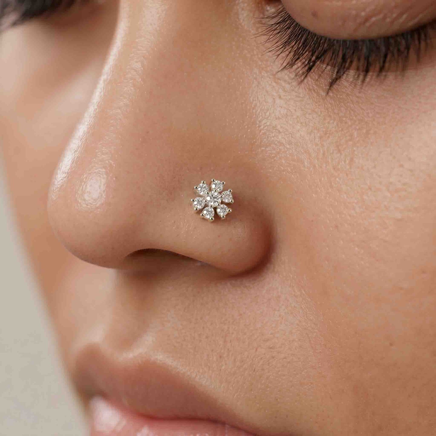 Silver 3 Prong Setting Nose pin