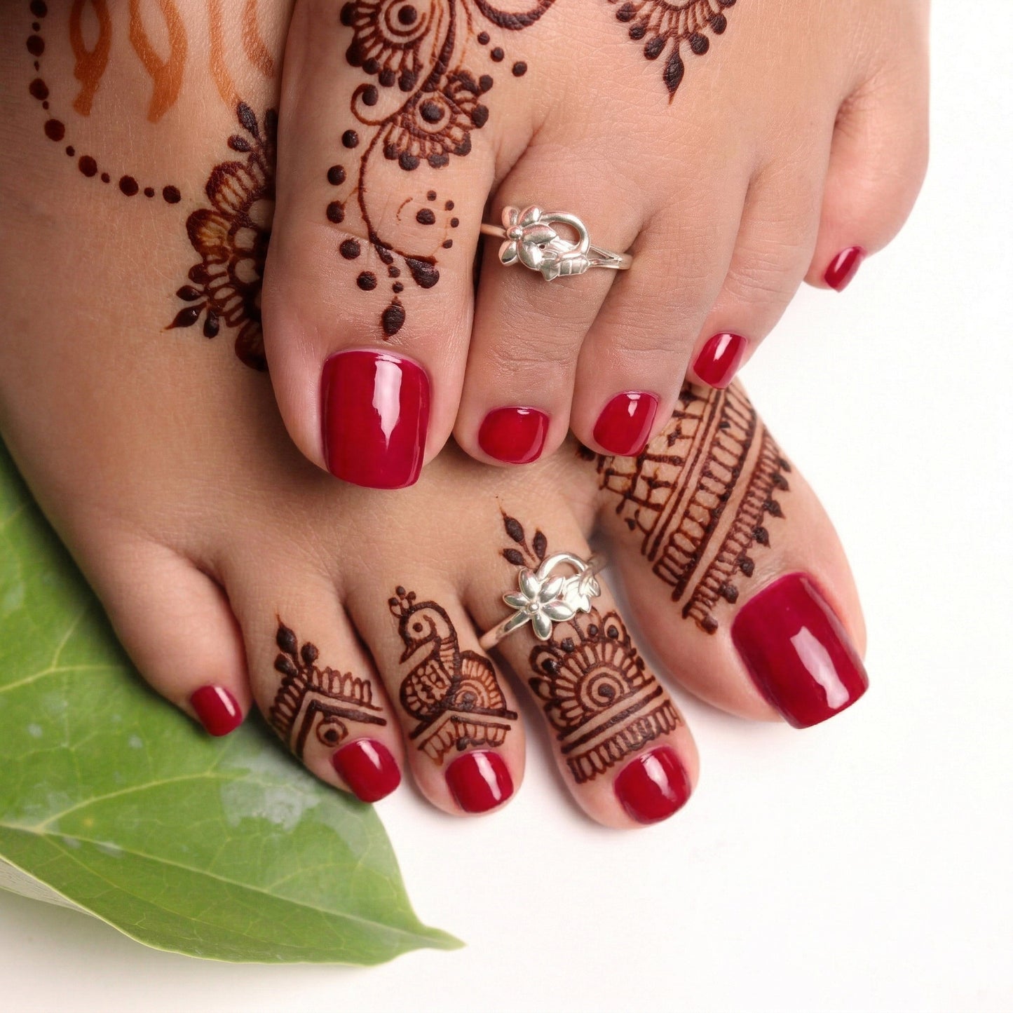 Silver Toe Ring Flower Leaf Design