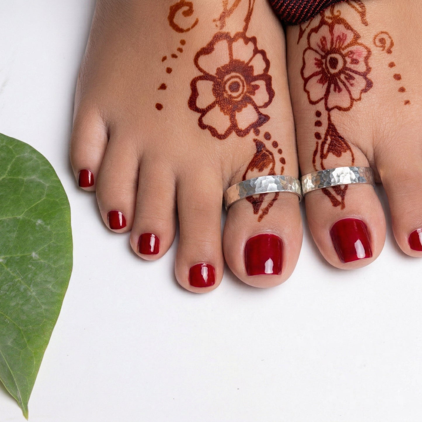 Silver Toe Ring Board Hammered Design