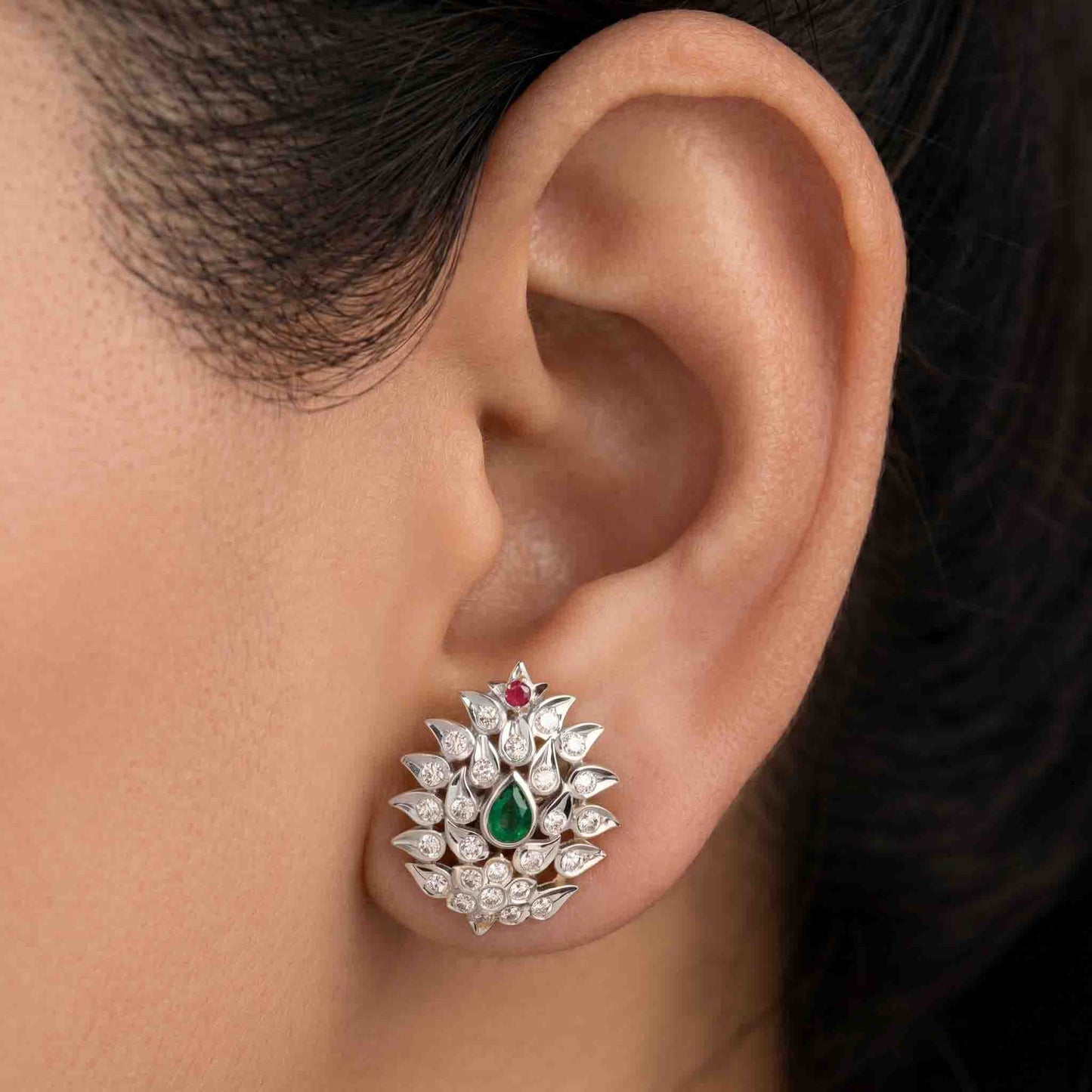 Mukut Emerded Earring Green 925 Silver