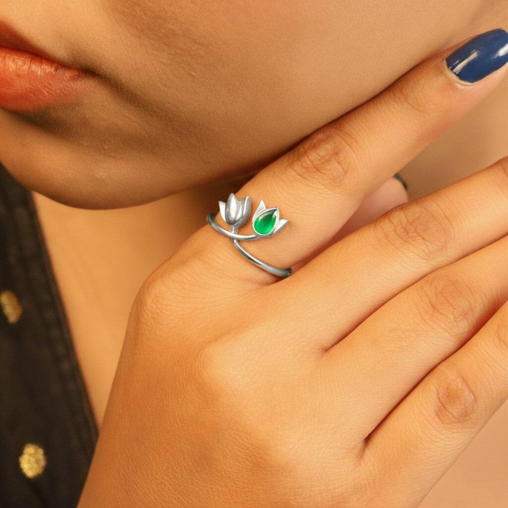 Silver Dual Lotus Ring (Green Stone)
