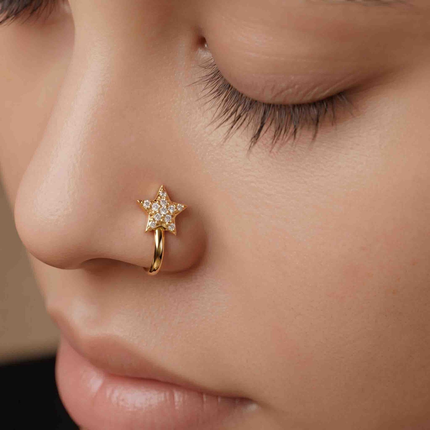Silver Stone Star Clip-on NosepIn