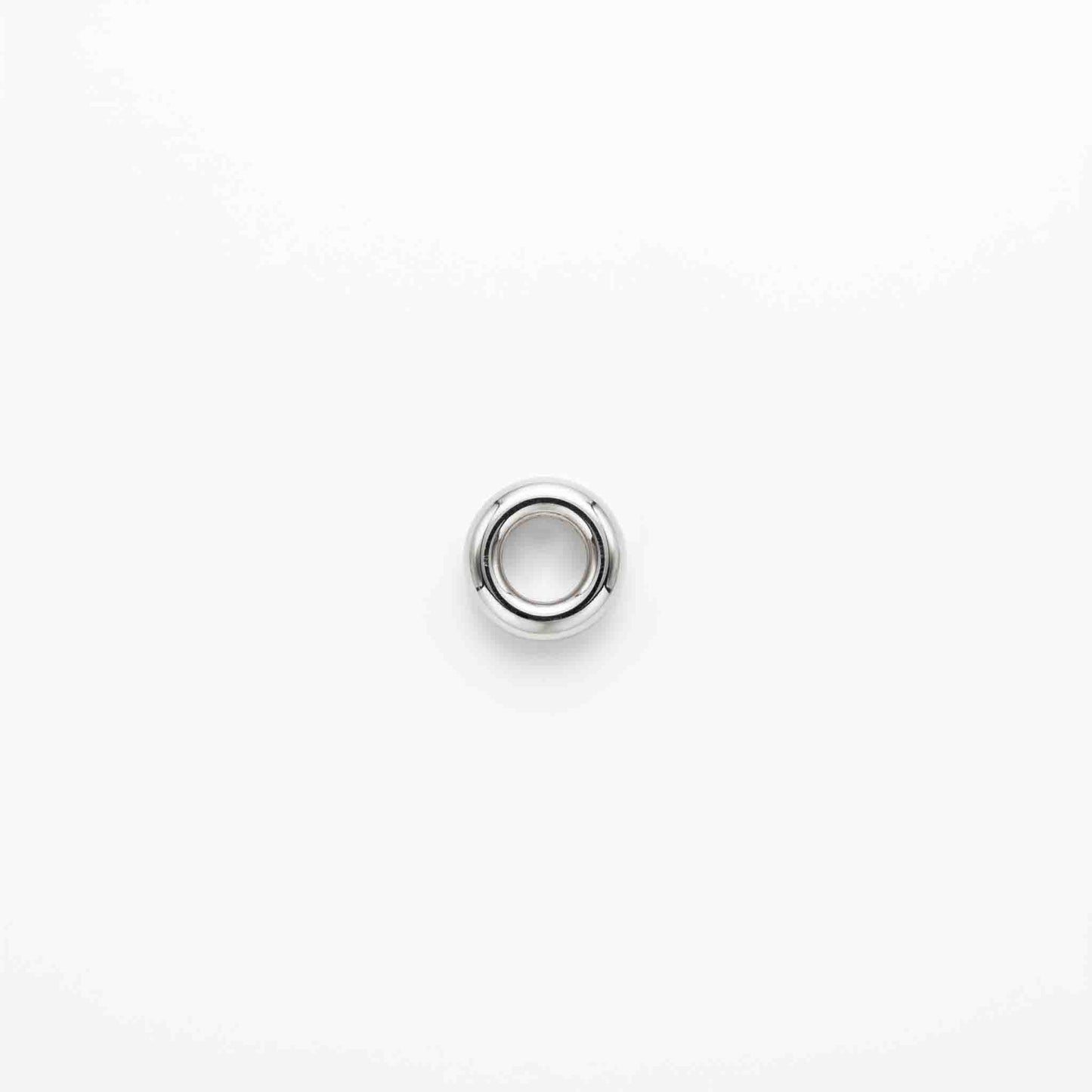 Silver Hollow Circle Nose pin