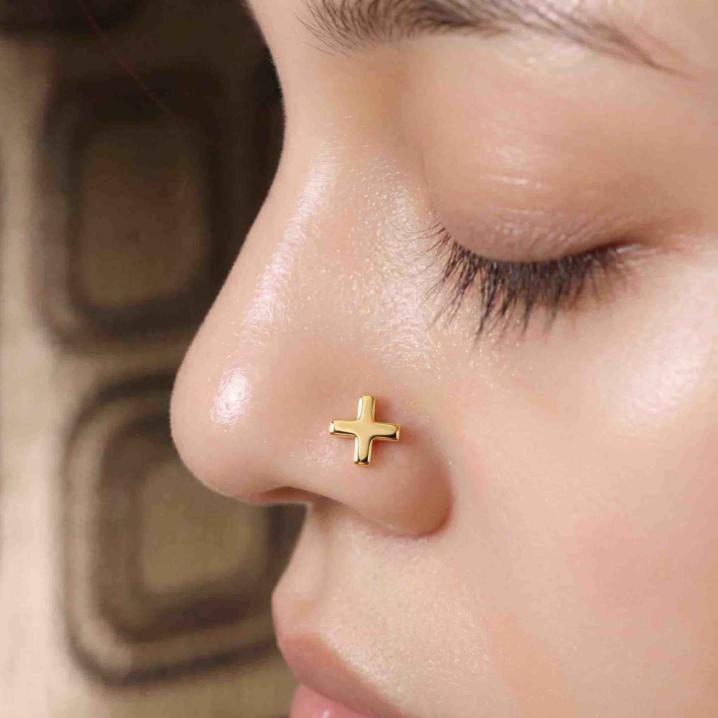 Silver Cross Nose pin