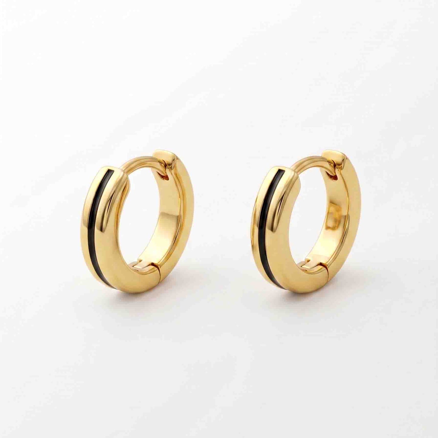 Silver Darkline Earring