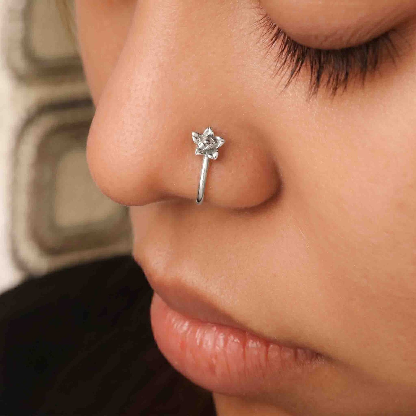 Silver Roja Clip-on NosepIn