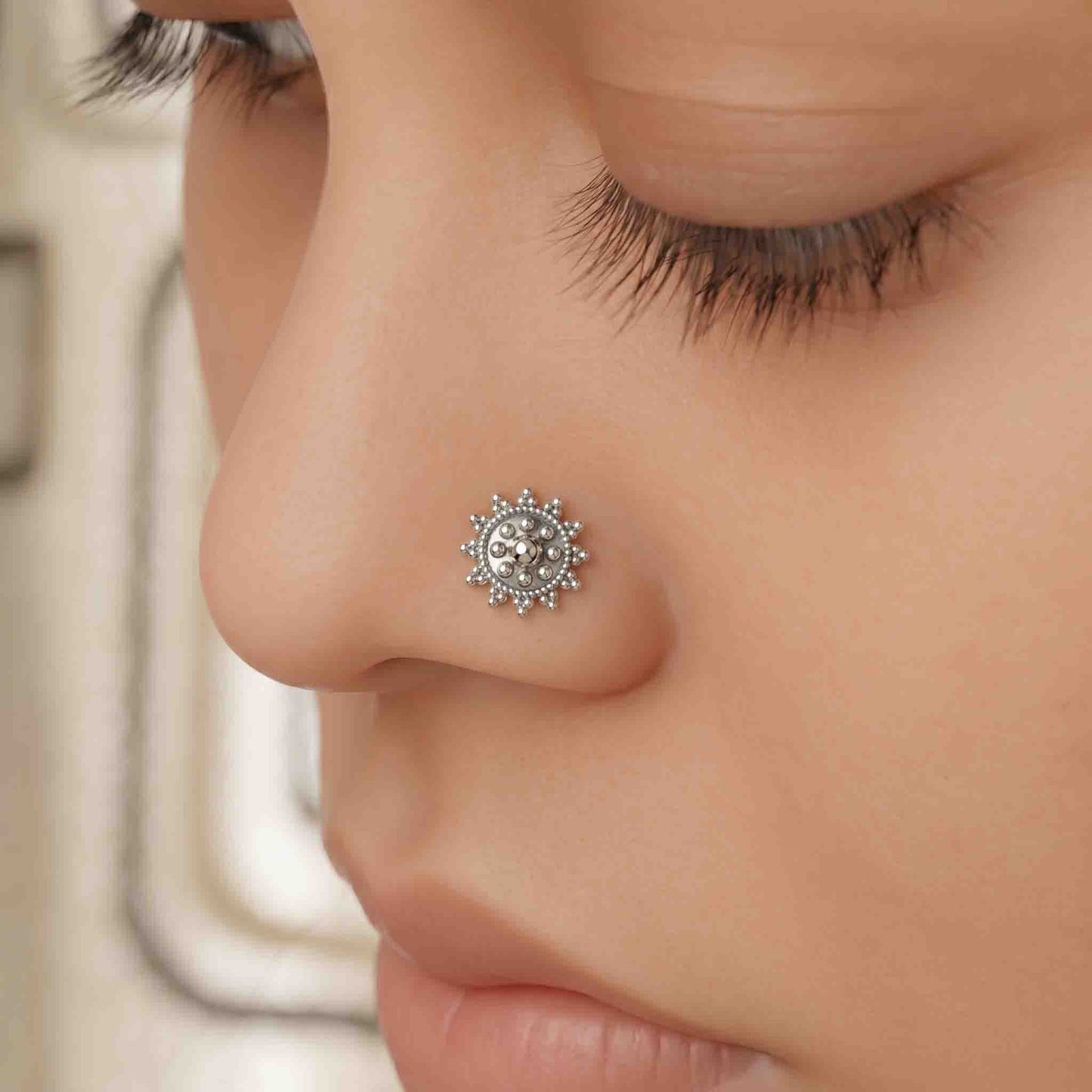 Silver Nishka Nose pin