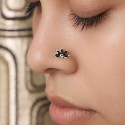 Silver 5 Marquise Black Nose pin