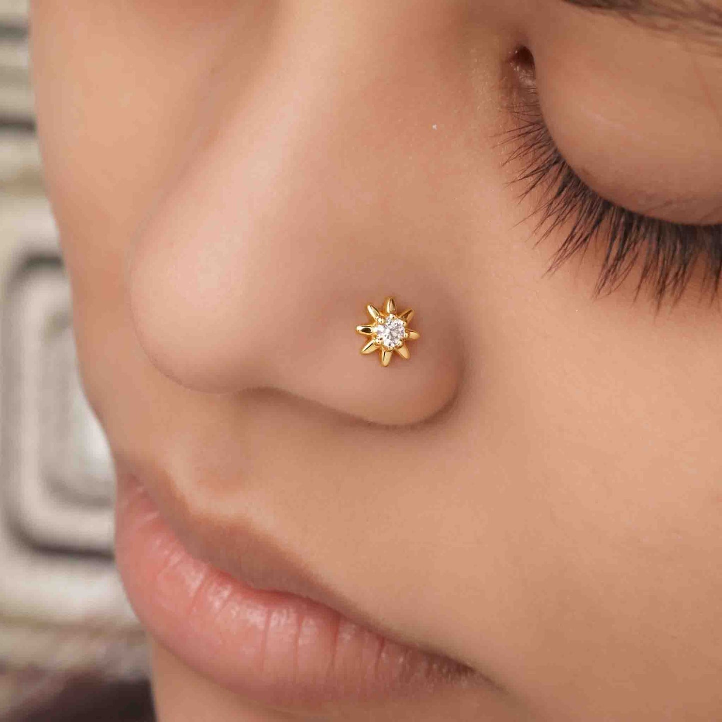 Silver Radiant Sun Nose pin
