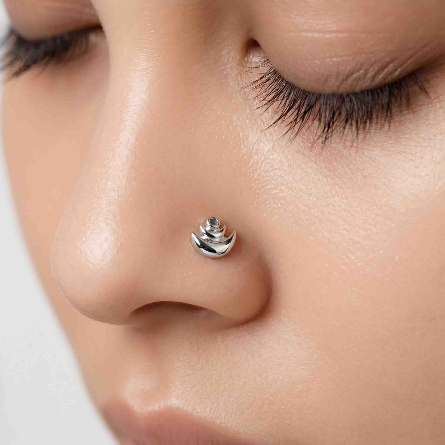 Silver Moon On Moon Nose pin
