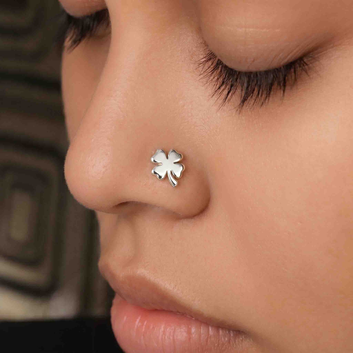 Silver Lucky Clover Nose pin