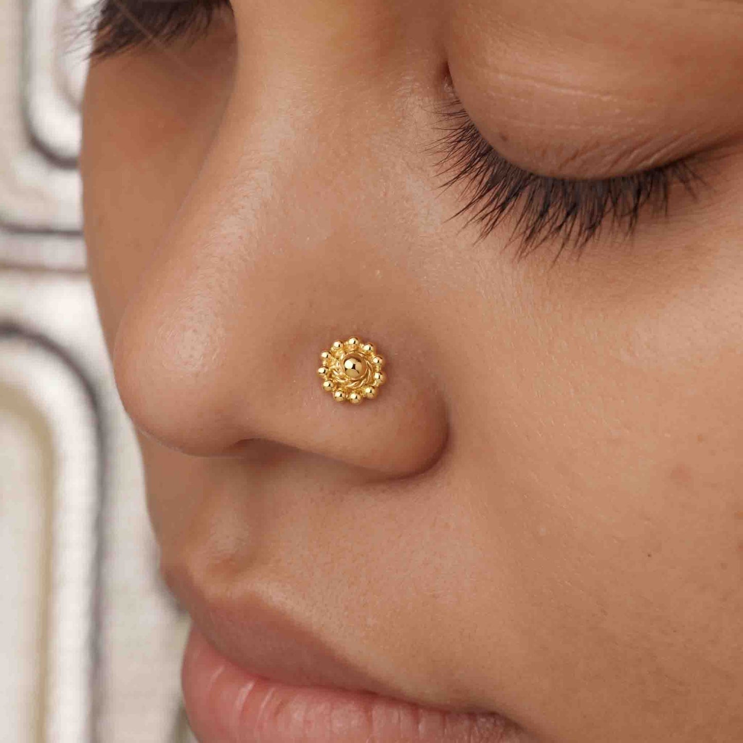 Silver Medha Nose pin