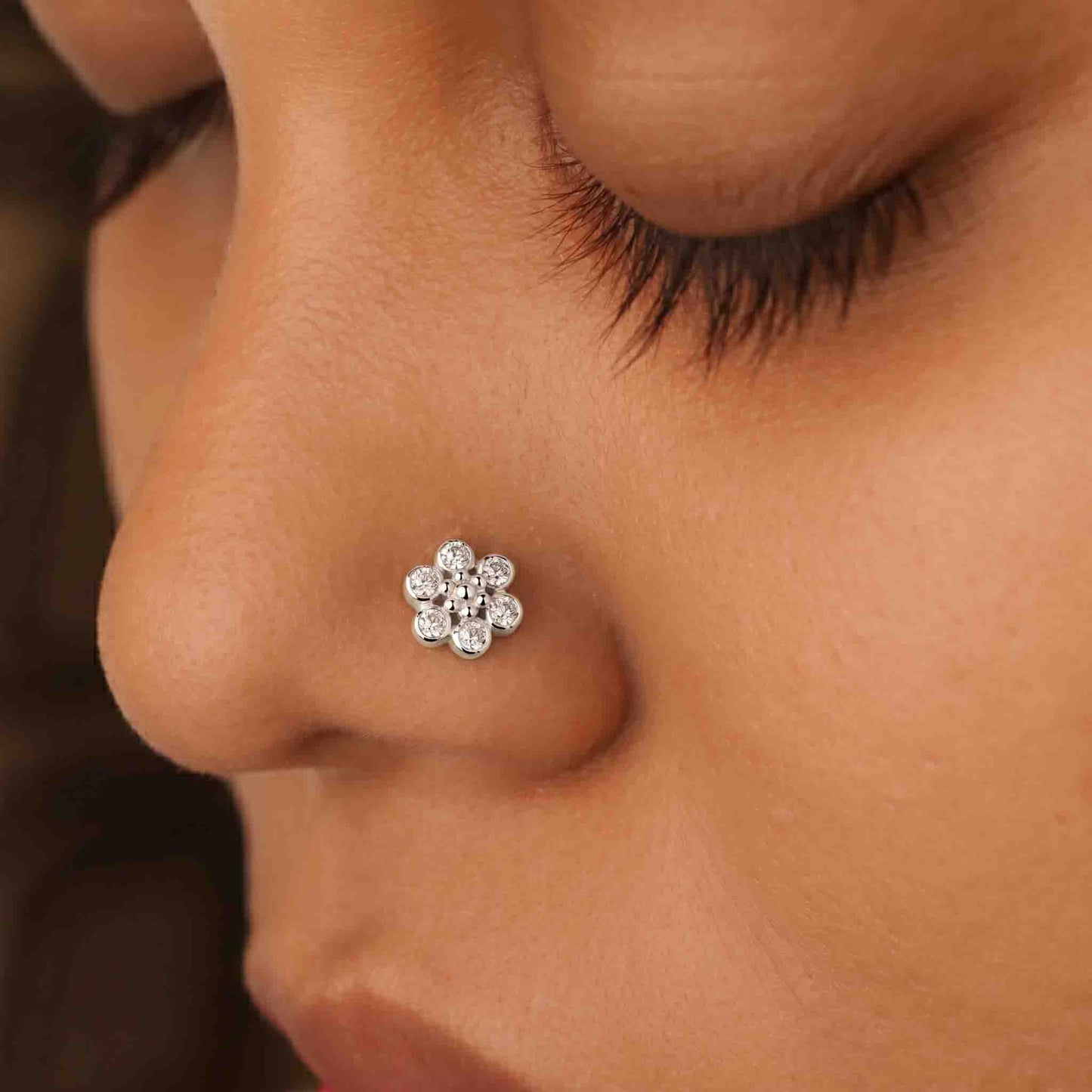 Silver Cheru Poovu Nose pin