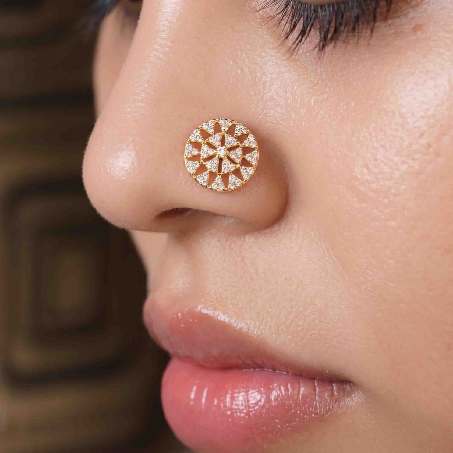 Silver Muggu Chakra Nose pin