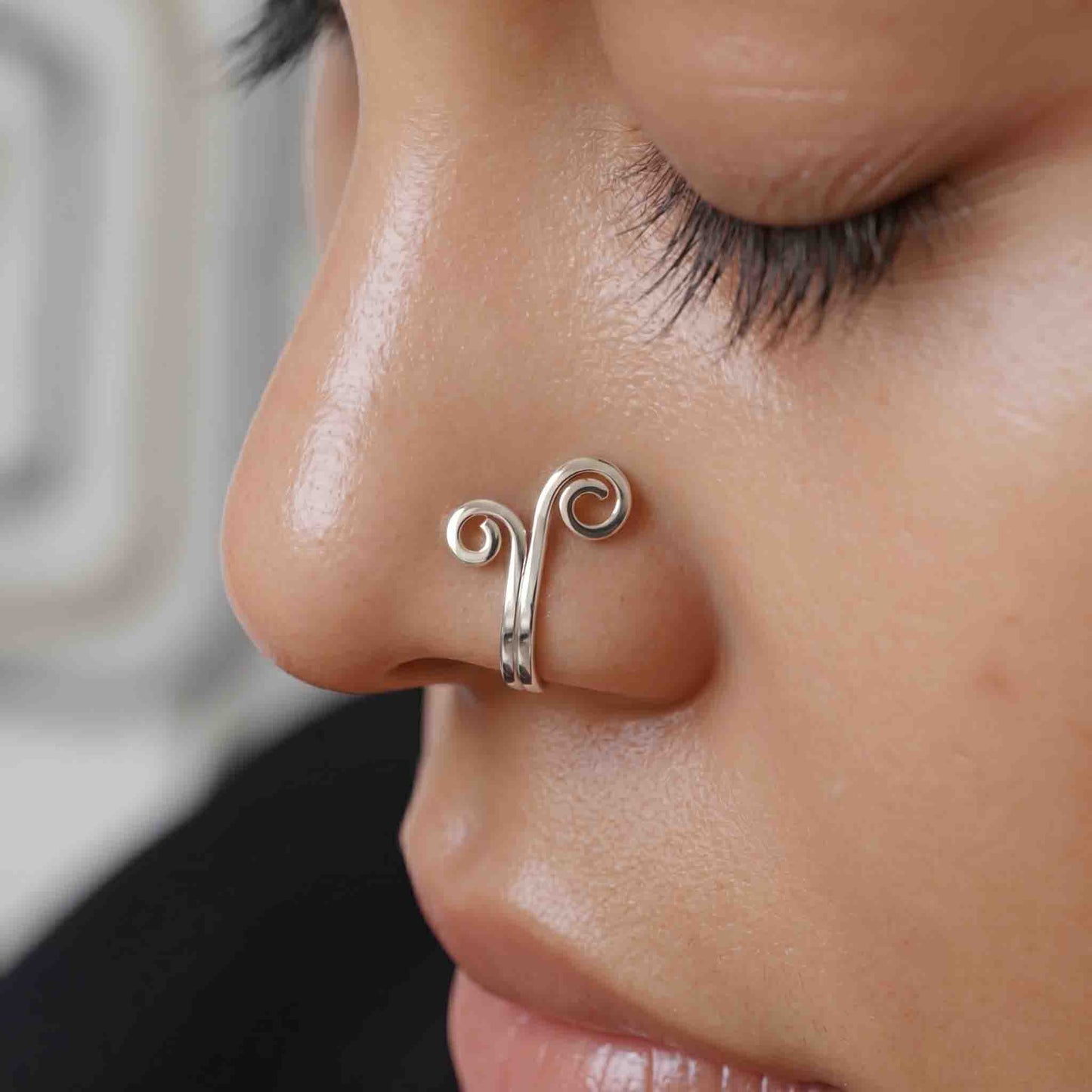 Silver Kundala Clip-on Nose pIn