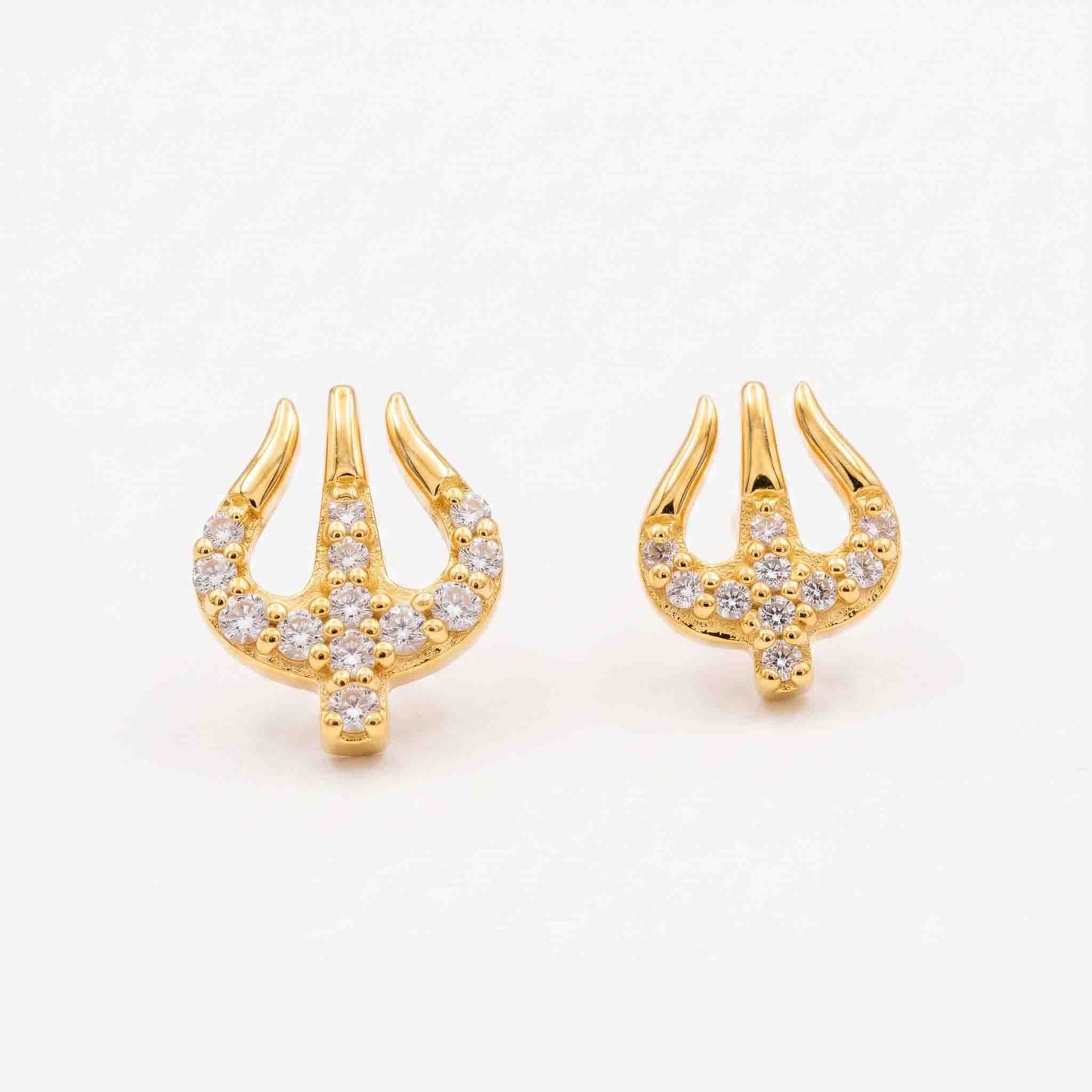 Silver Trishul Nose Pin