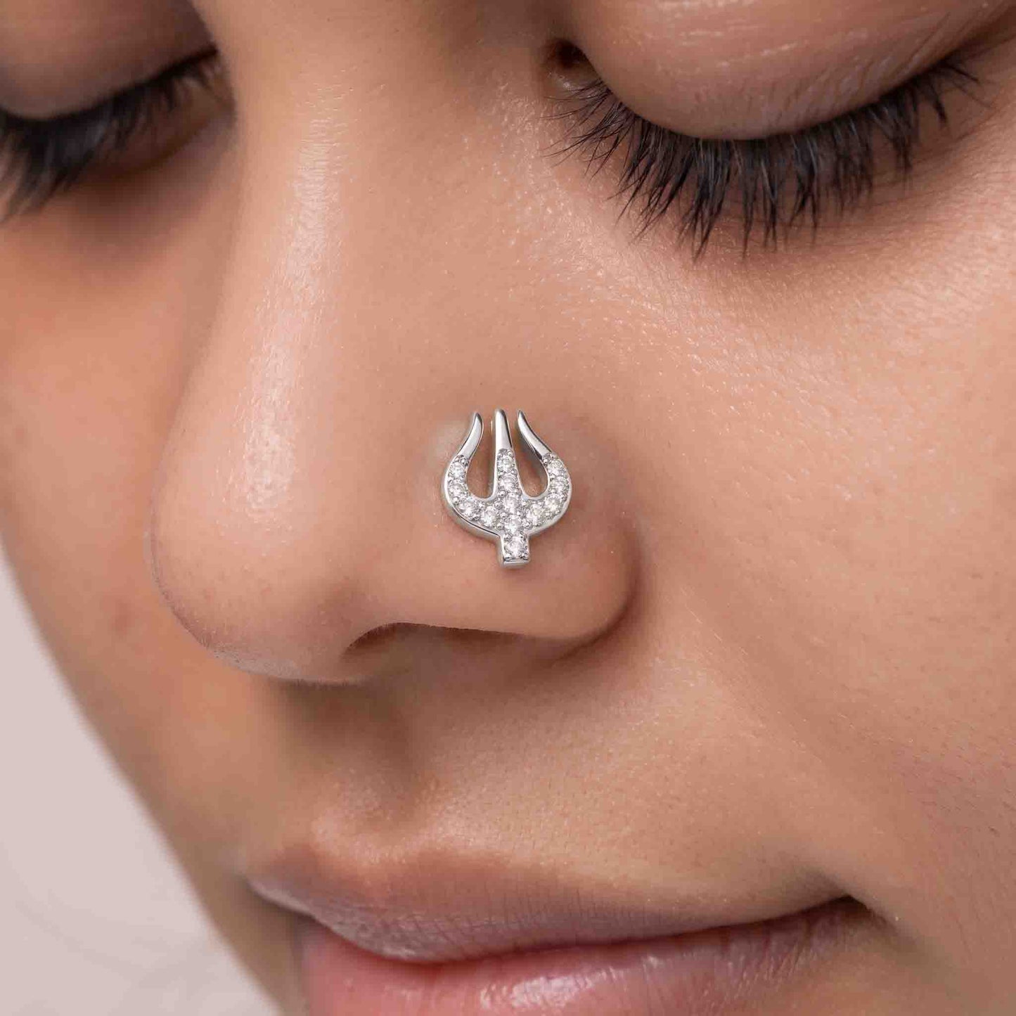 Silver Trishul Nose Pin