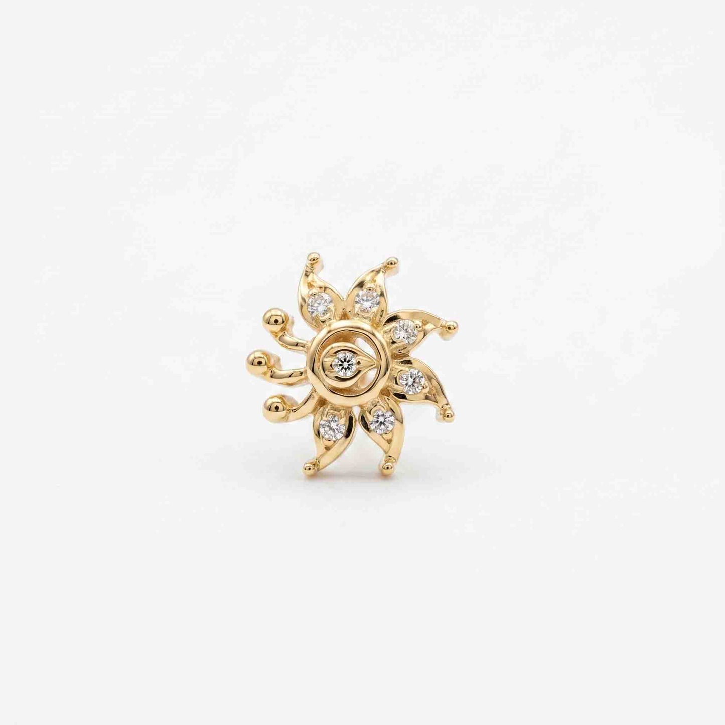 Silver Moyura Nose pin
