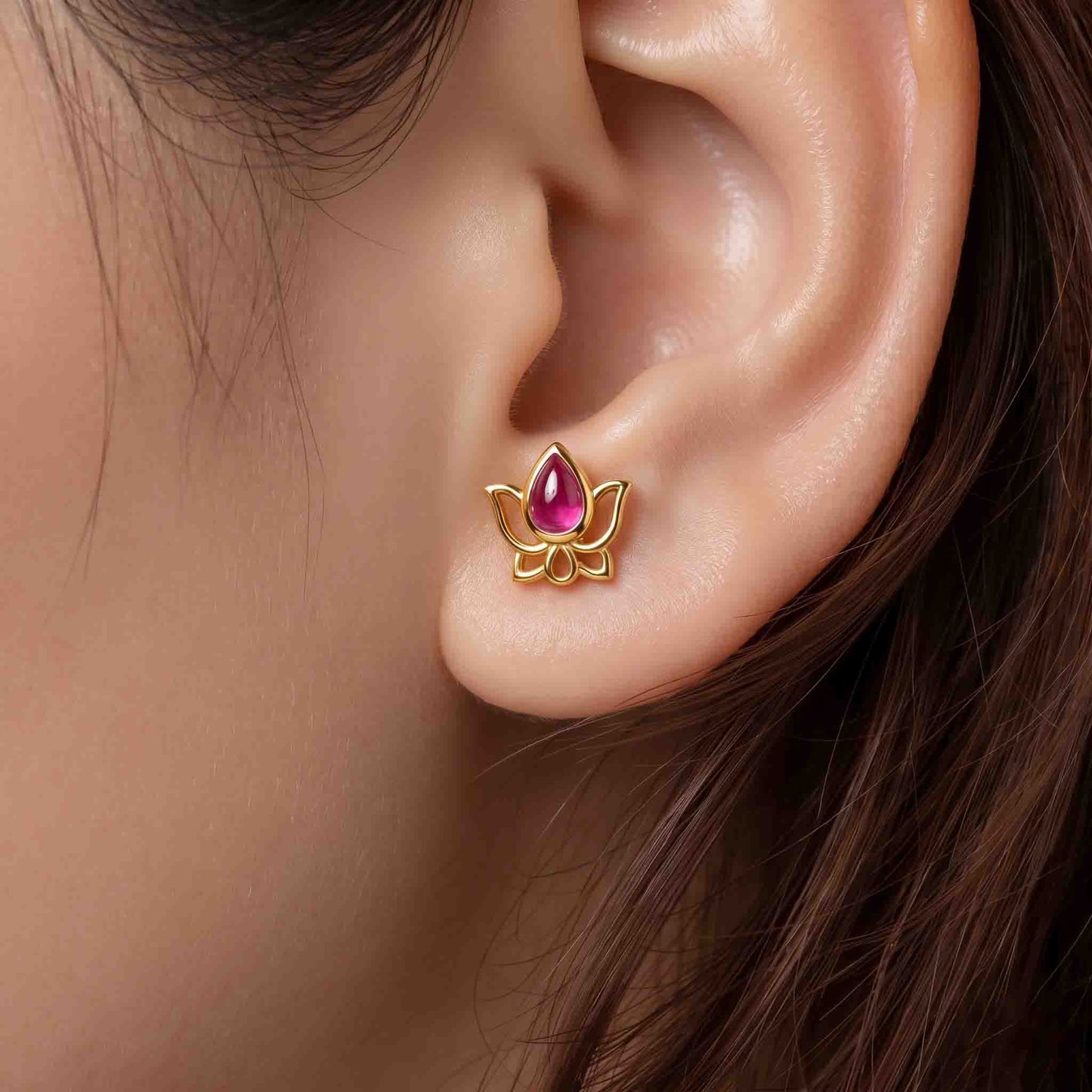 Silver Solo Kemp Stone Lotus Stud Earrings