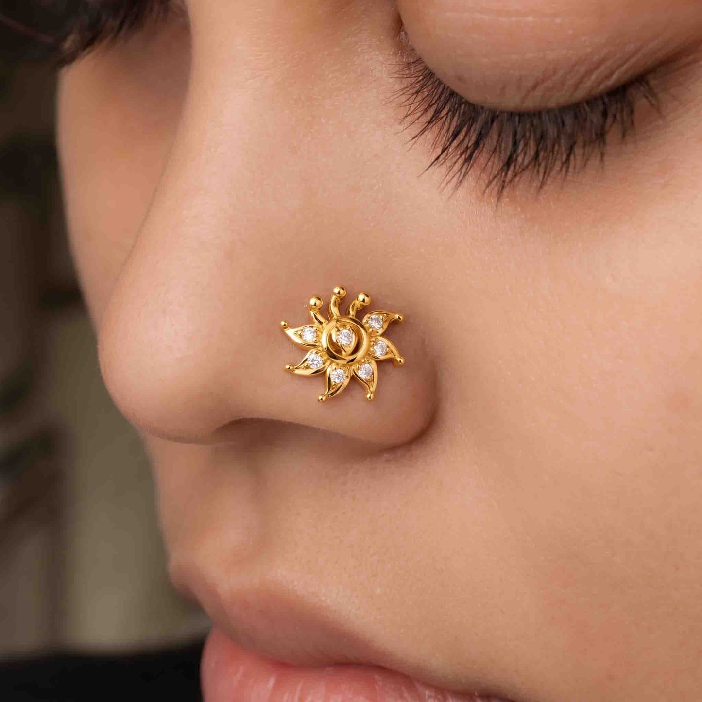 Silver Moyura Nose pin