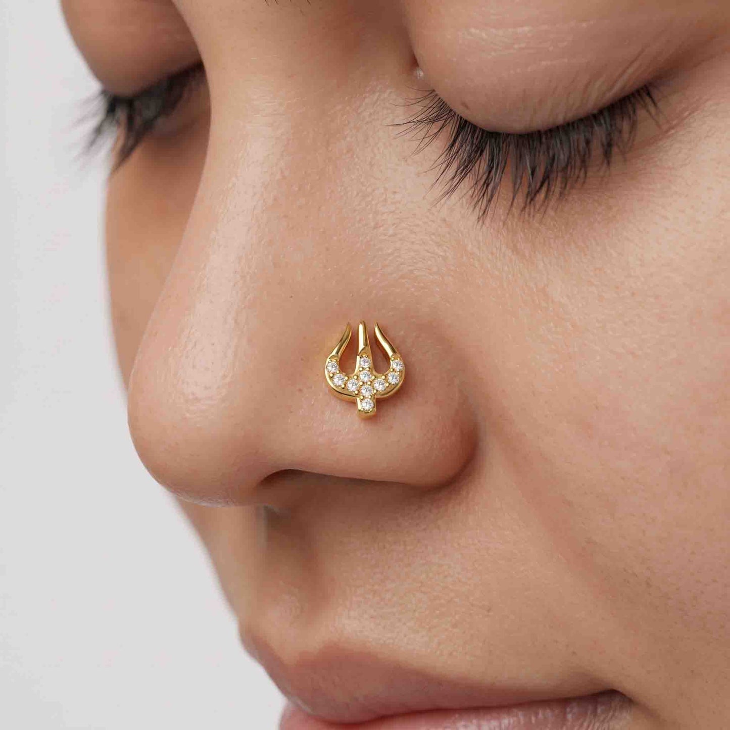 Silver Trishul Nose Pin