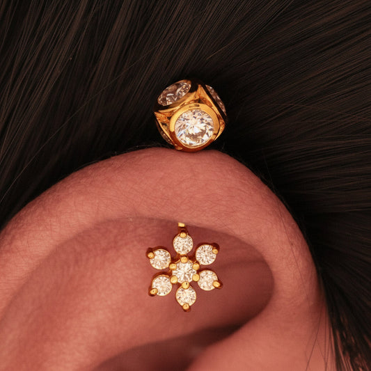 Silver Bugadi 7 Stone Flower Stone Ball Top Gold Diamond Design