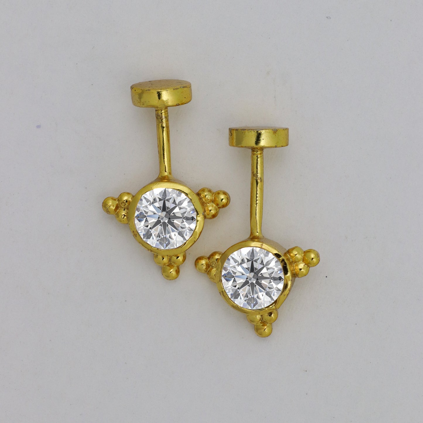 Silver Bugadi Vajra Hanging Flat Top Gold Diamond Design
