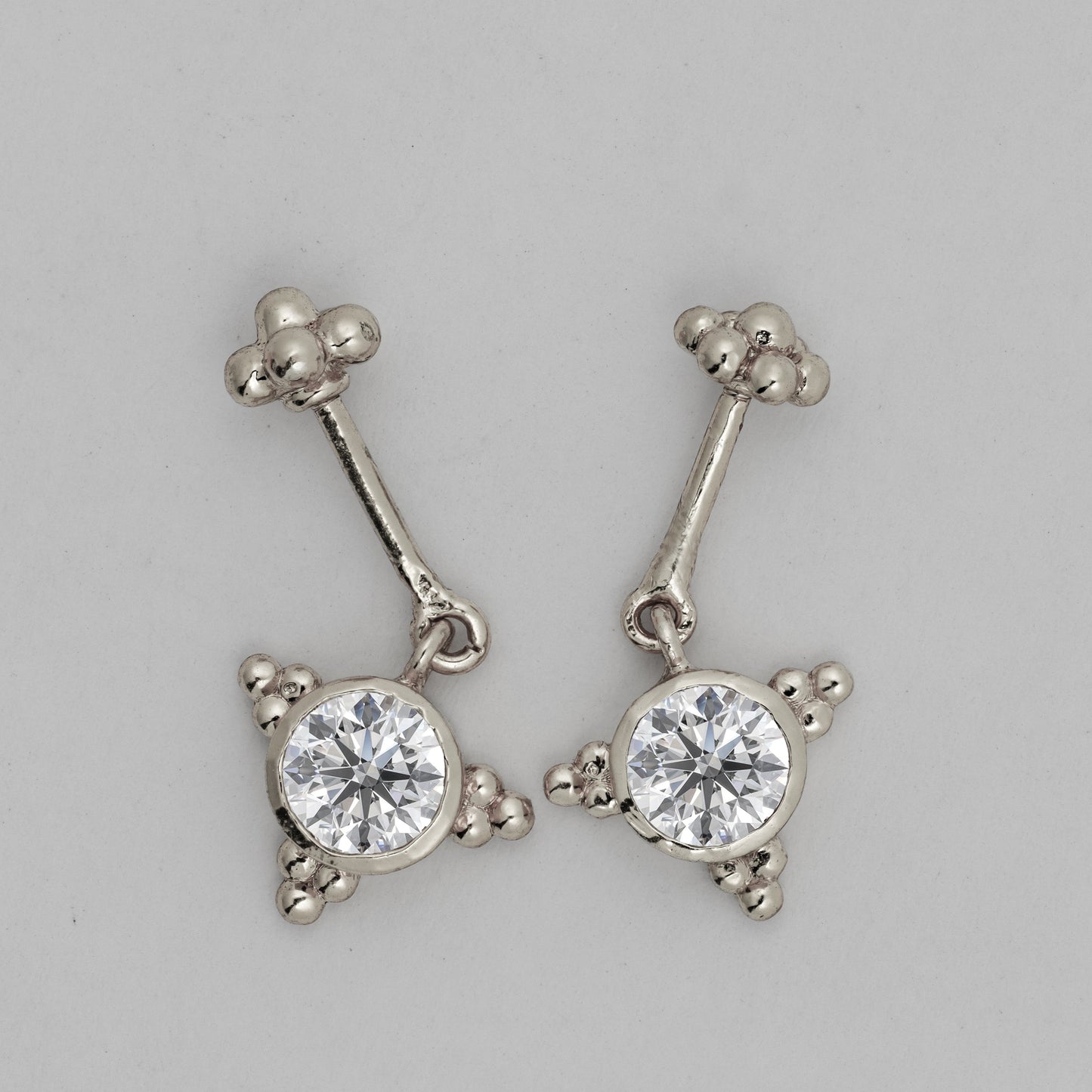 Silver Bugadi Vajra Hanging 6 Bead Top Diamond Design