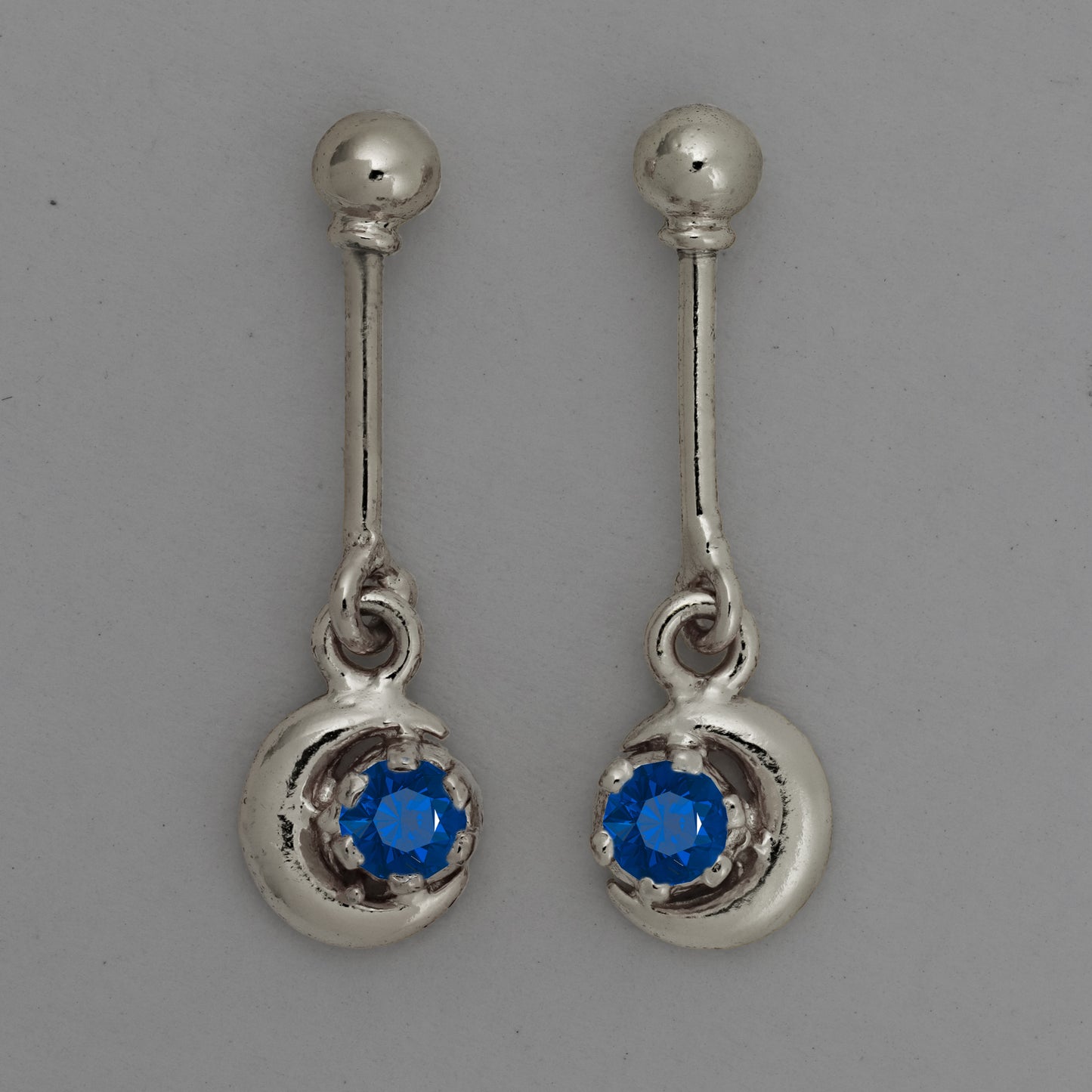Silver Bugadi Crescent Moon Hanging Ball Top Sapphire Blue Design