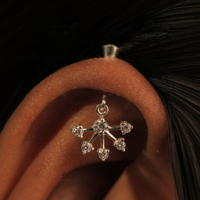 Silver Bugadi 6 Stone Fan Hanging Stone Bezel Top Diamond Design