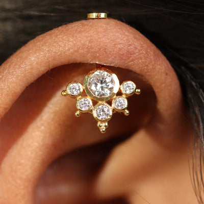 Silver Bugadi 6 Stone Mookuthi Flat Top Gold Diamond Design