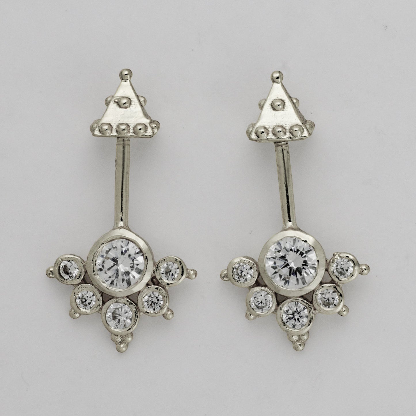 Silver Bugadi 6 Stone mookuthi Pyramid Top Diamond Design