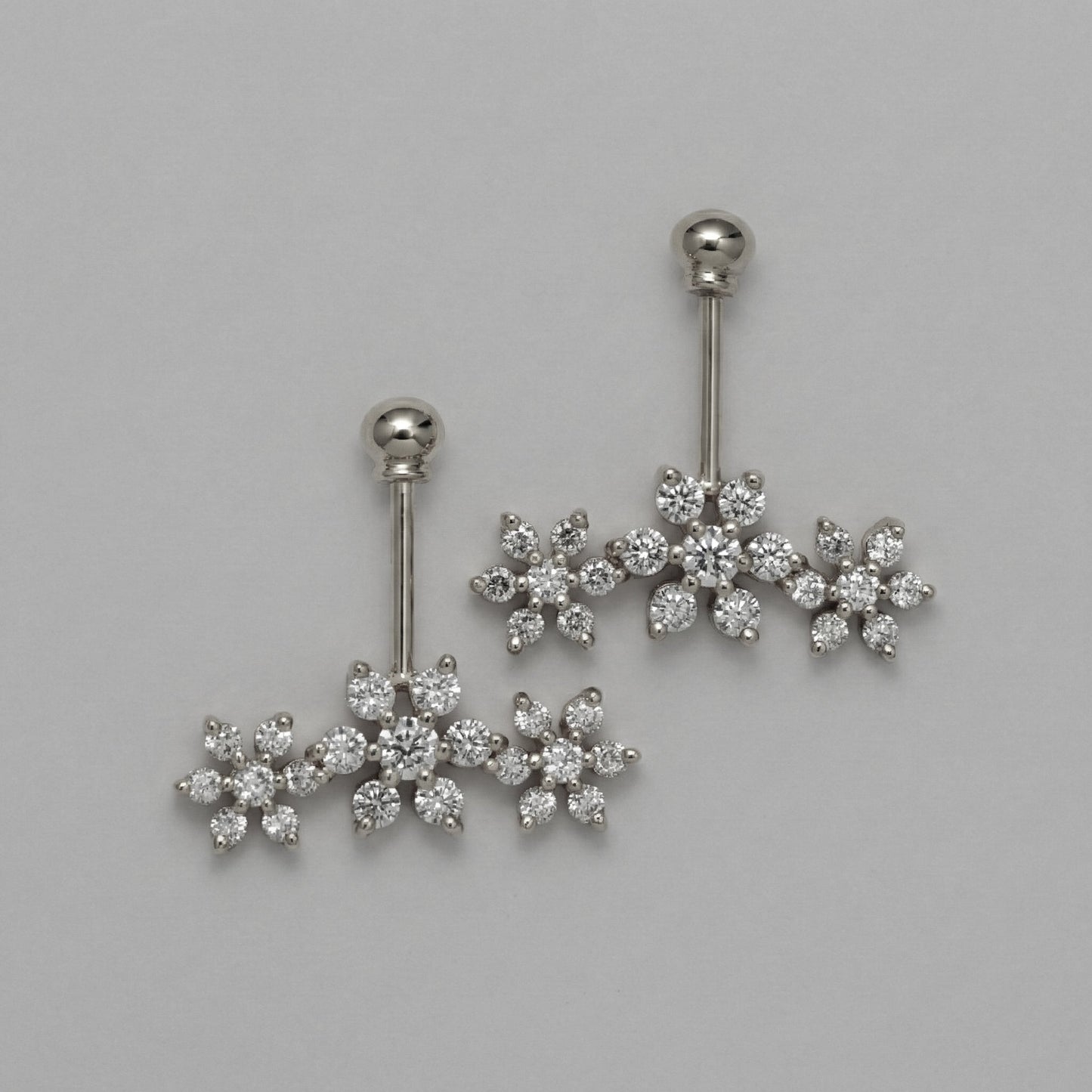 Silver Bugadi 7 Stone Flower 3 Ball Top Diamond Design