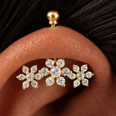 Silver Bugadi 7 Stone Flower 3 Ball Top Gold Diamond Design