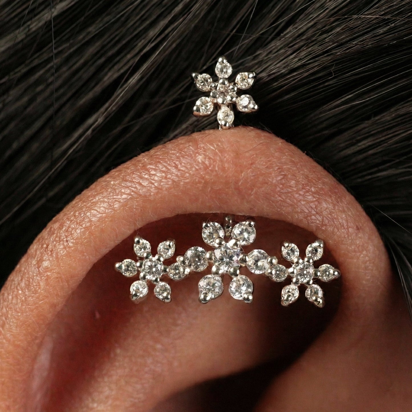 Silver Bugadi 7 Stone Flower 3 7 Stone Top Diamond Design