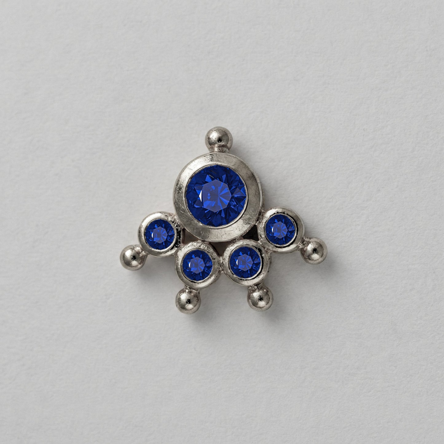 MOOKUTHI BLUE STONE SILVER NOSEPIN