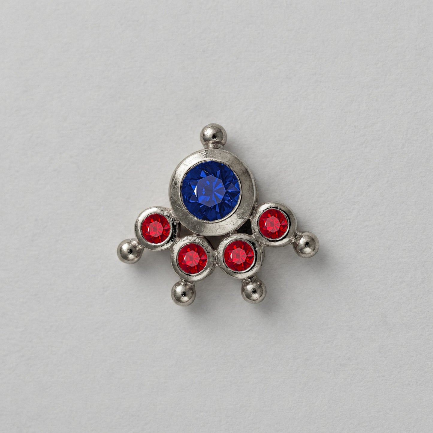 MOOKUTHI BLUE STONE SILVER NOSEPIN