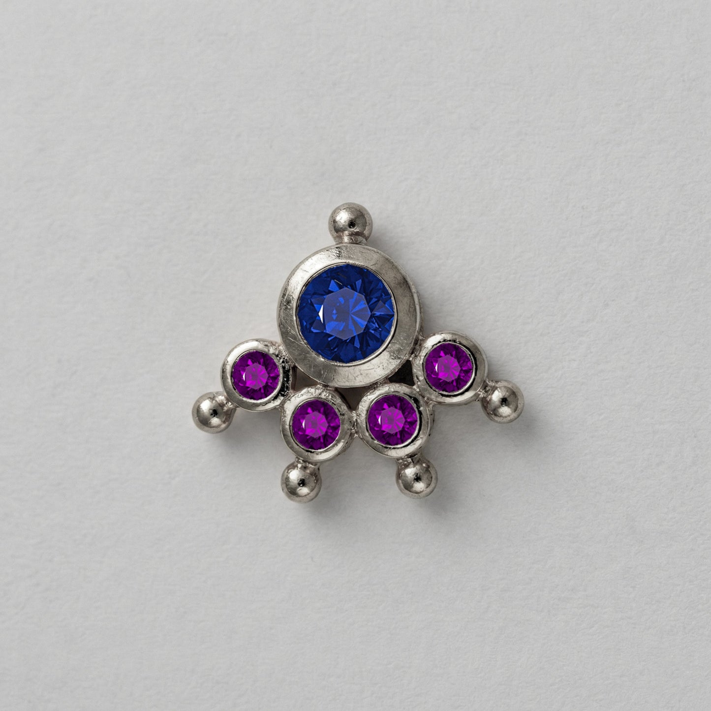 MOOKUTHI BLUE STONE SILVER NOSEPIN