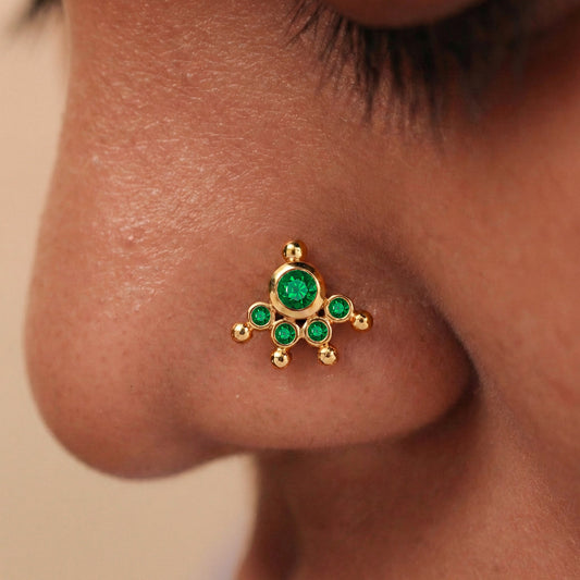 MOOKUTHI GREEN STONE GOLD PLATED NOSEPIN