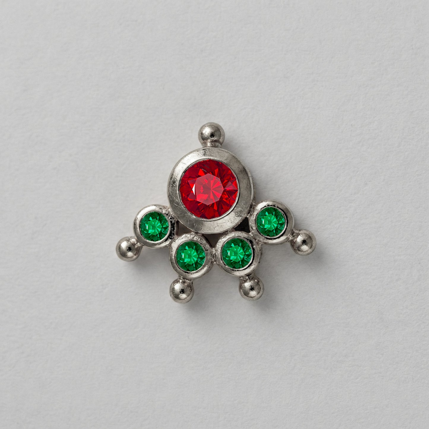 MOOKUTHI RED STONE SILVER NOSEPIN