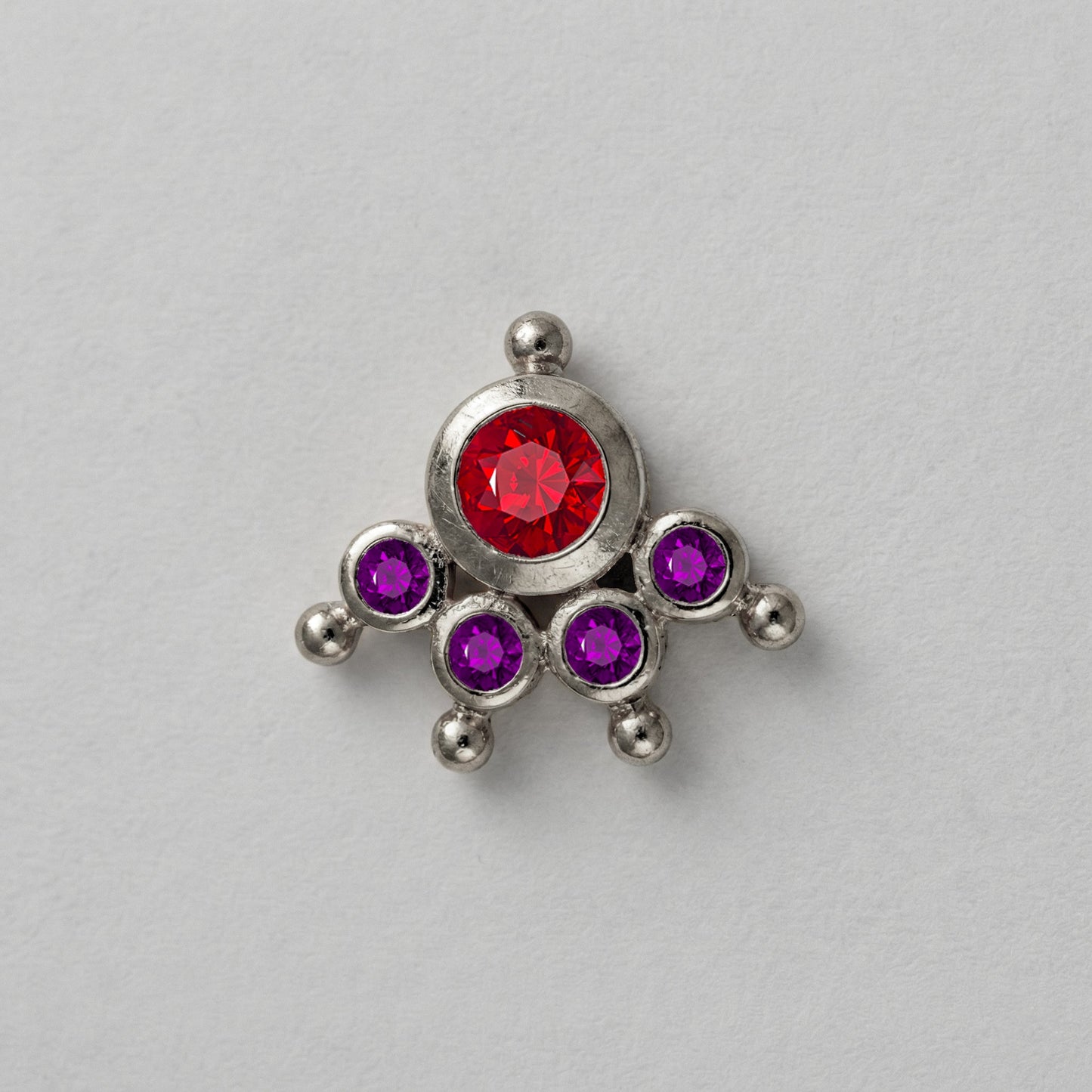 MOOKUTHI RED STONE SILVER NOSEPIN