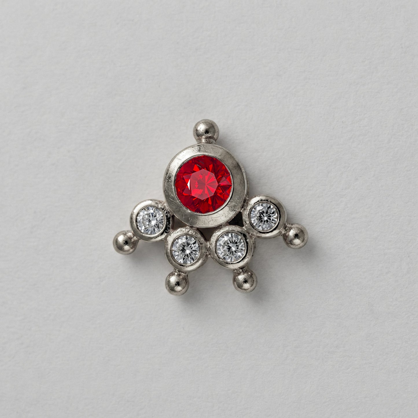 MOOKUTHI RED STONE SILVER NOSEPIN