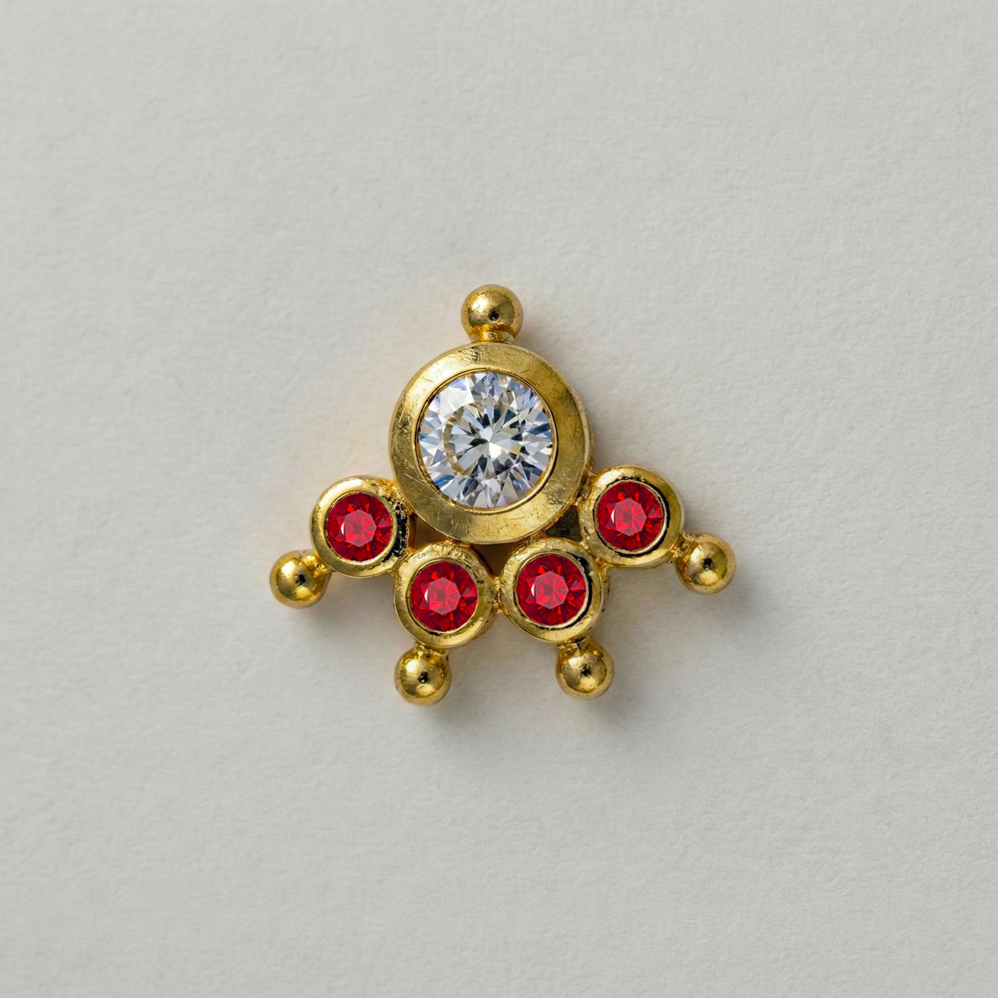MOOKUTHI WHITE STONE GOLD PLATED NOSEPIN