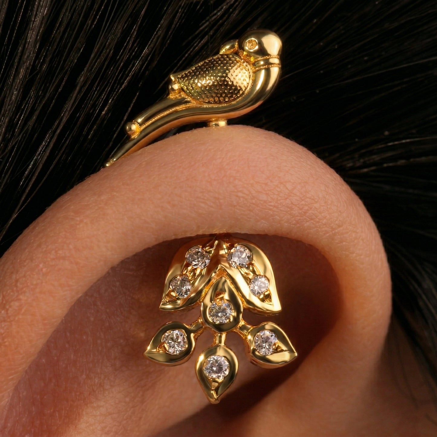 Silver Bugadi Flower Leaf Parrot Top Gold Diamond Design