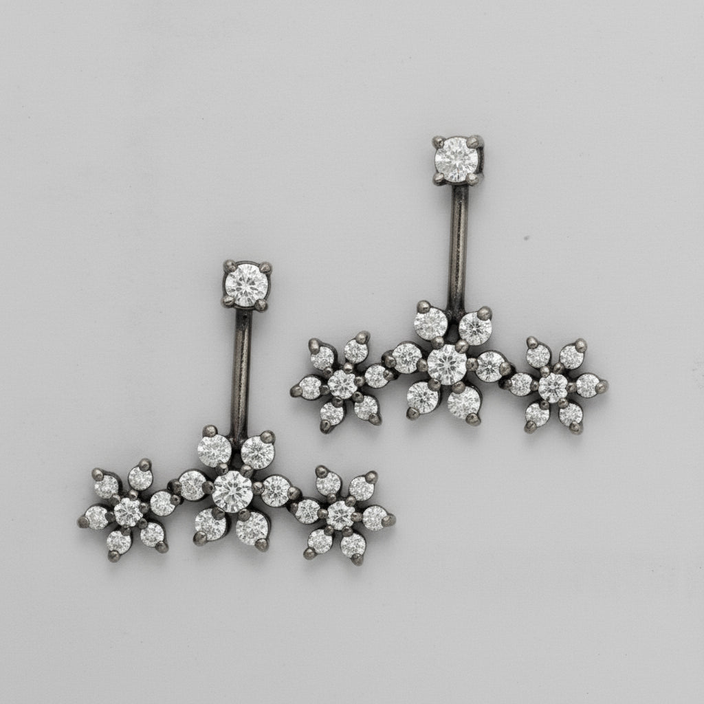 Silver Bugadi 7 Stone Flower 3 Stone Top Oxidize Diamond Design