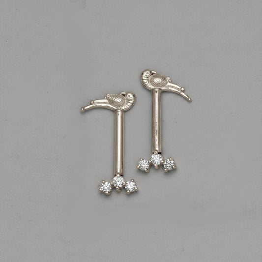 Silver Bugadi 3 Stone Line Parrot Top Diamond Design