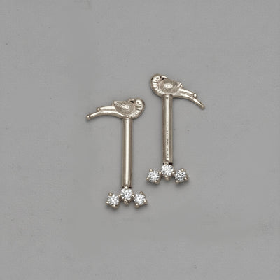 Silver Bugadi 3 Stone Line Parrot Top Diamond Design