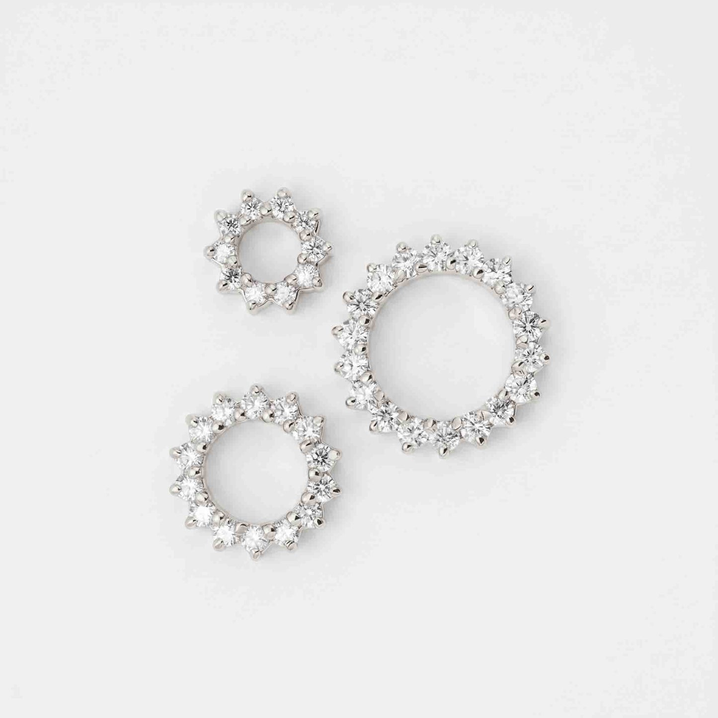 Silver Luna Wheel Nose pin