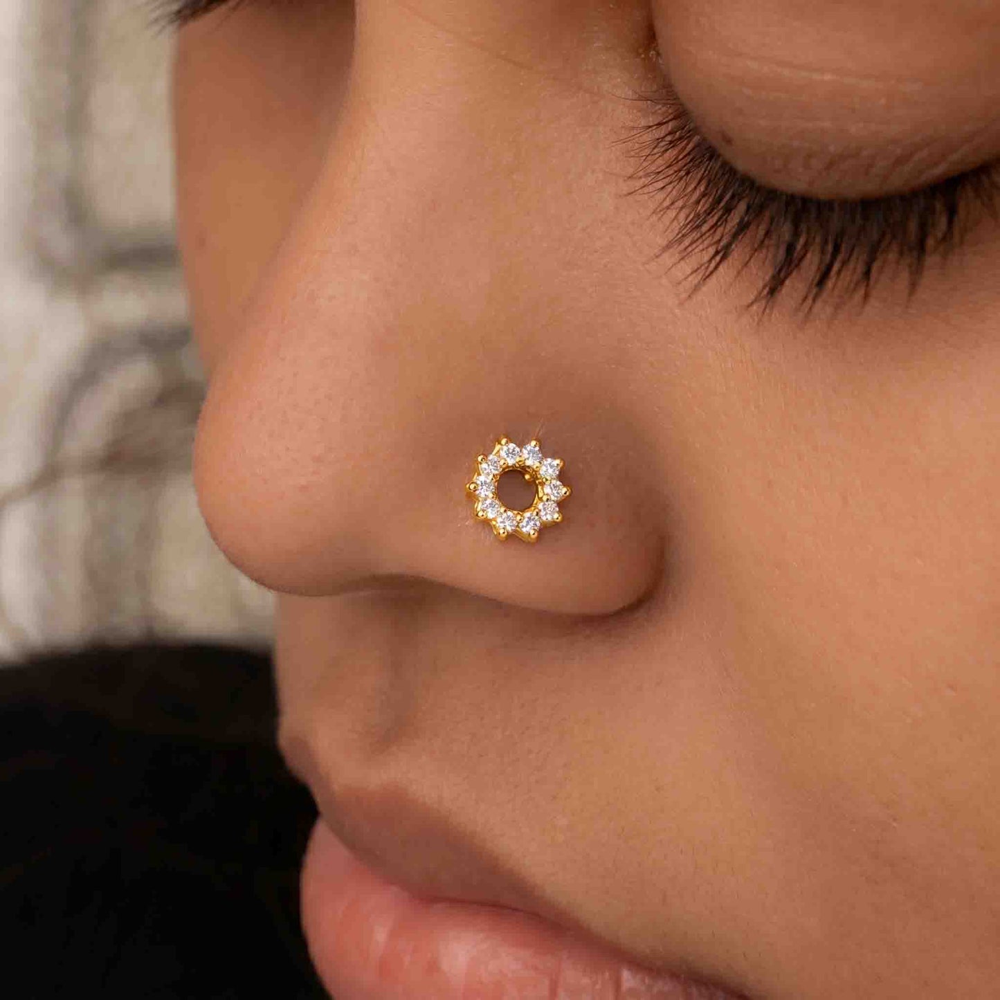 Silver Luna Wheel Nose pin