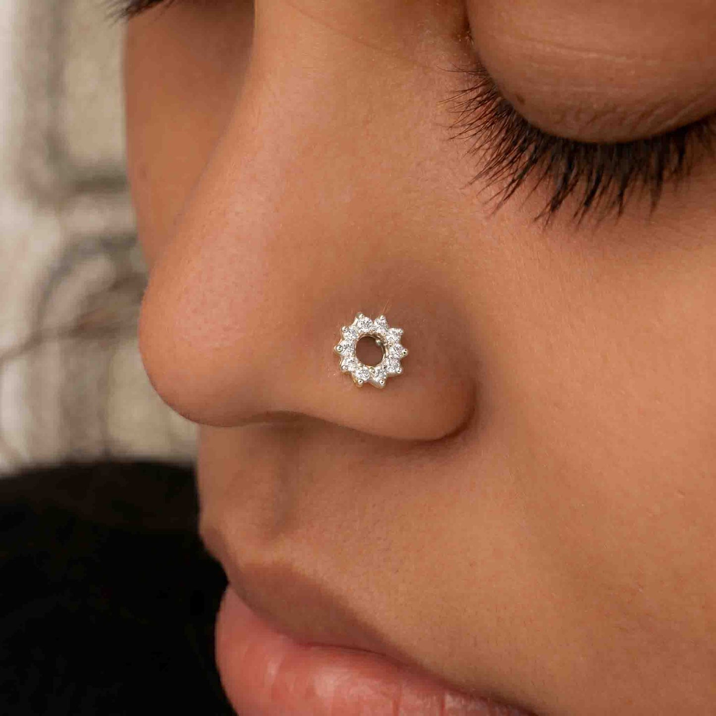 Silver Luna Wheel Nose pin